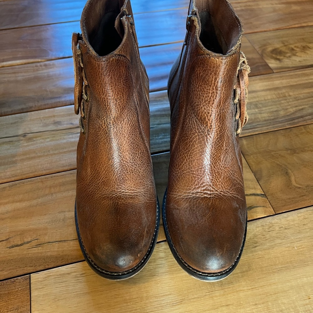 Diba True boots